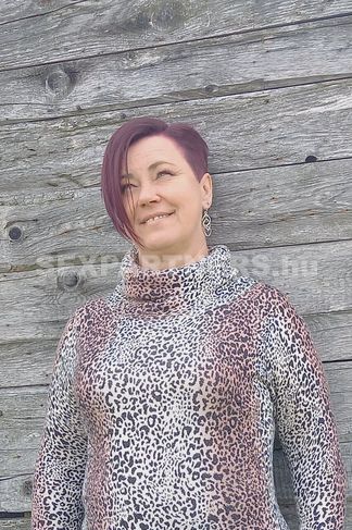 Ajka, 54 éves escort, A Tantrikus Tündér